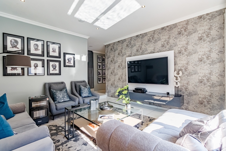 4 Bedroom Property for Sale in Carlswald North Estate Gauteng