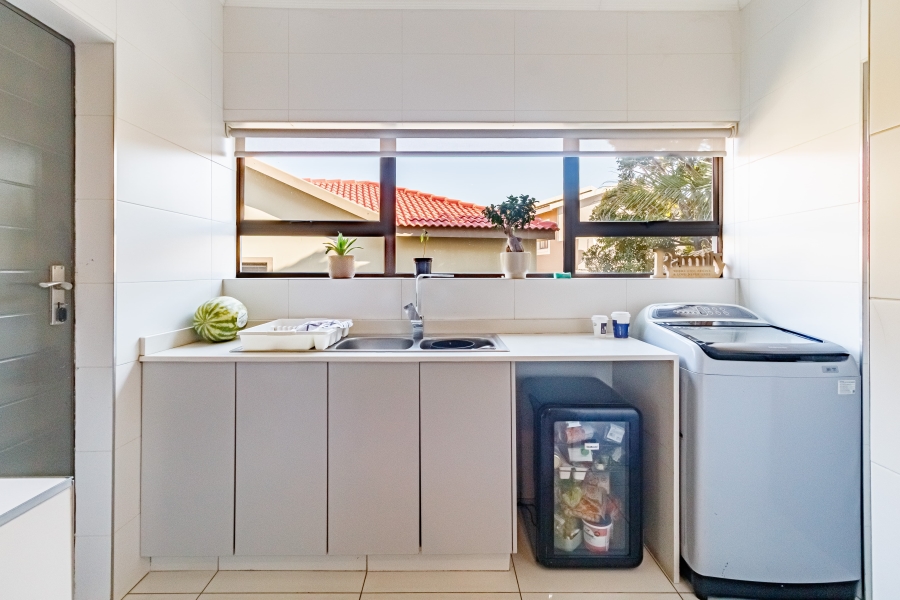 4 Bedroom Property for Sale in Carlswald North Estate Gauteng