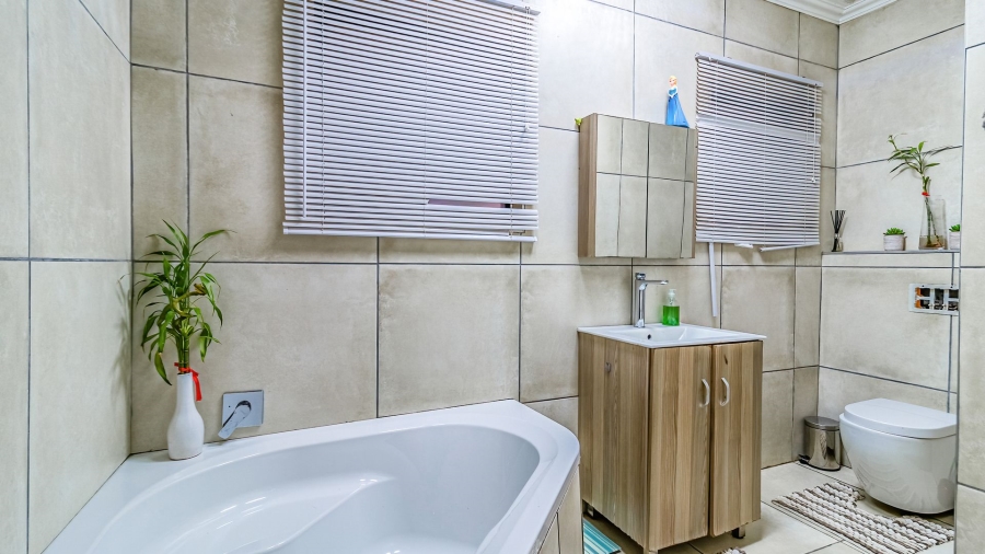 4 Bedroom Property for Sale in Highway Gardens Gauteng