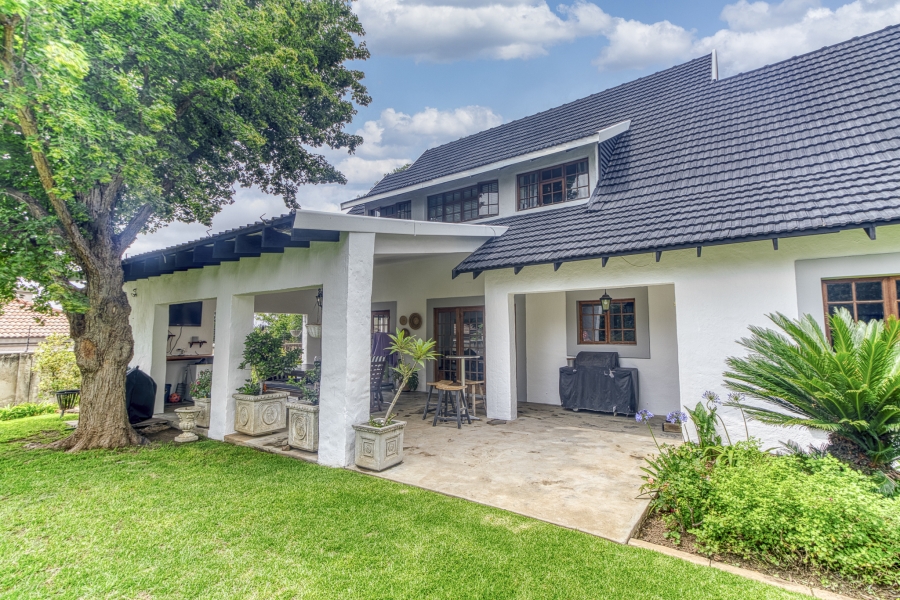 4 Bedroom Property for Sale in Bryanston Gauteng