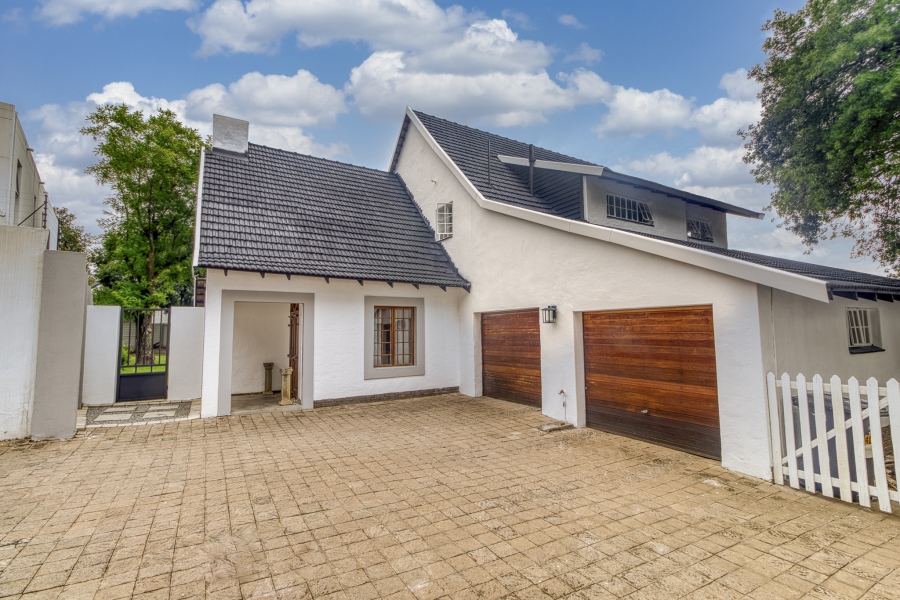 4 Bedroom Property for Sale in Bryanston Gauteng