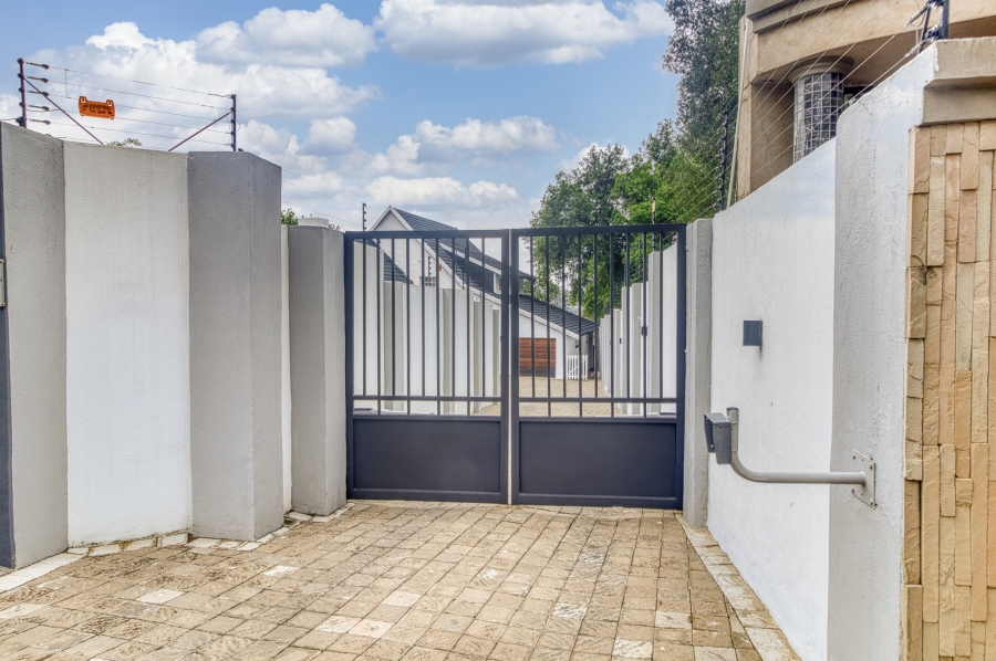 4 Bedroom Property for Sale in Bryanston Gauteng