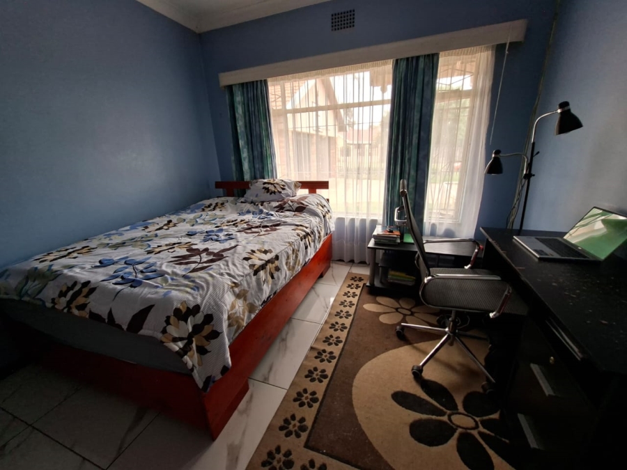 4 Bedroom Property for Sale in Selcourt Gauteng