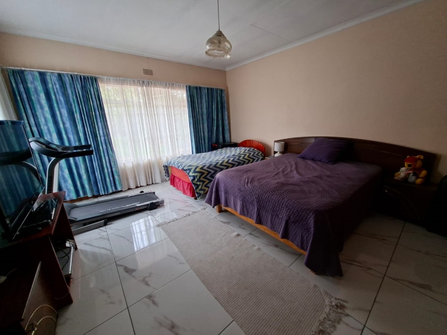4 Bedroom Property for Sale in Selcourt Gauteng