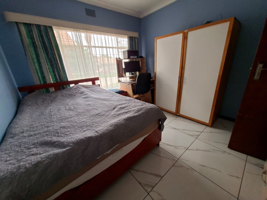 4 Bedroom Property for Sale in Selcourt Gauteng