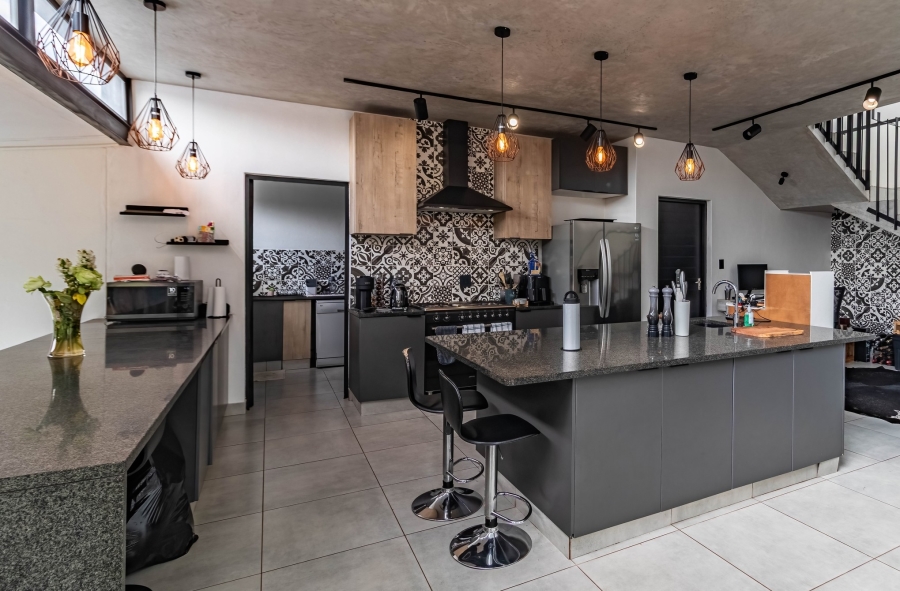 3 Bedroom Property for Sale in Bedfordview Gauteng