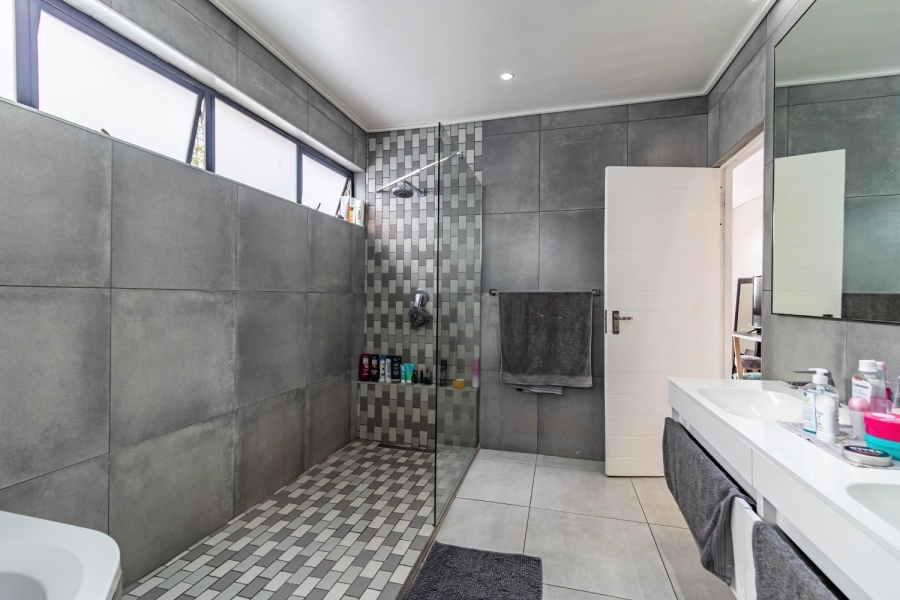 3 Bedroom Property for Sale in Bedfordview Gauteng