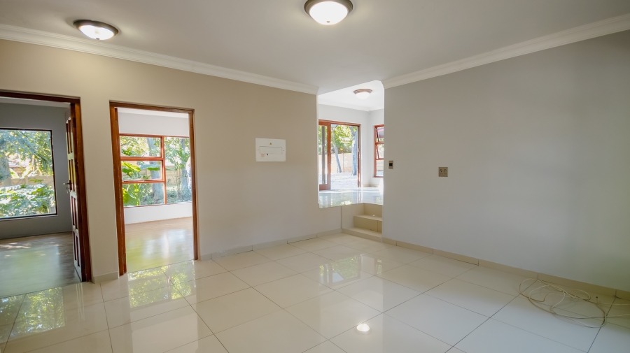 4 Bedroom Property for Sale in Garsfontein Gauteng