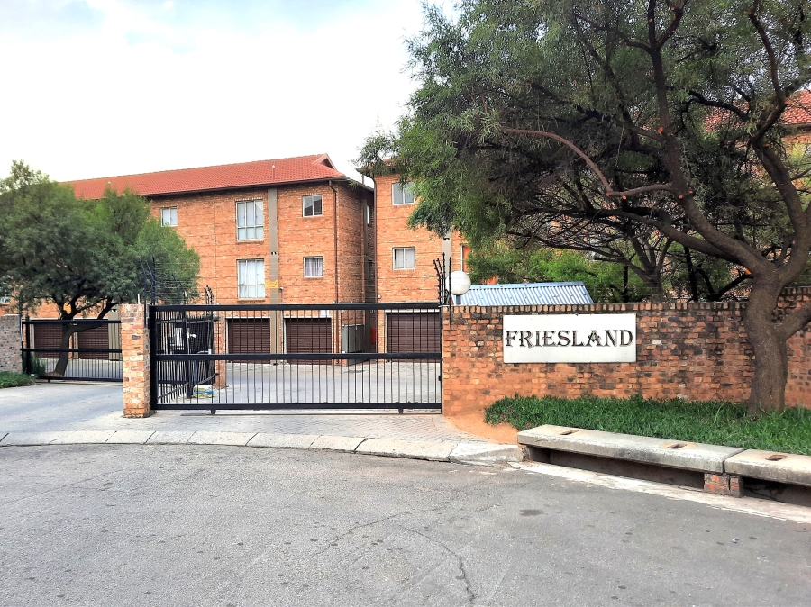 1 Bedroom Property for Sale in Wapadrand Gauteng