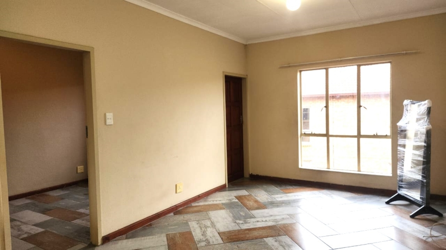 1 Bedroom Property for Sale in Wapadrand Gauteng