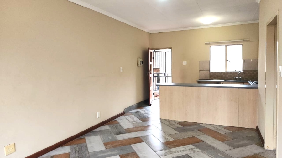 1 Bedroom Property for Sale in Wapadrand Gauteng
