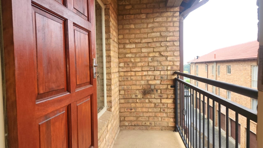 1 Bedroom Property for Sale in Wapadrand Gauteng