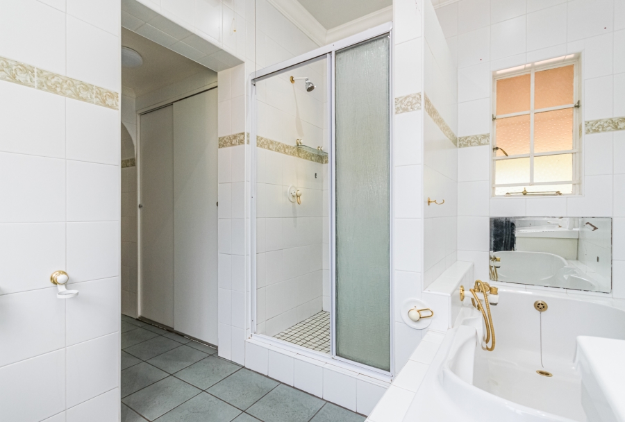 4 Bedroom Property for Sale in Krugersdorp North Gauteng