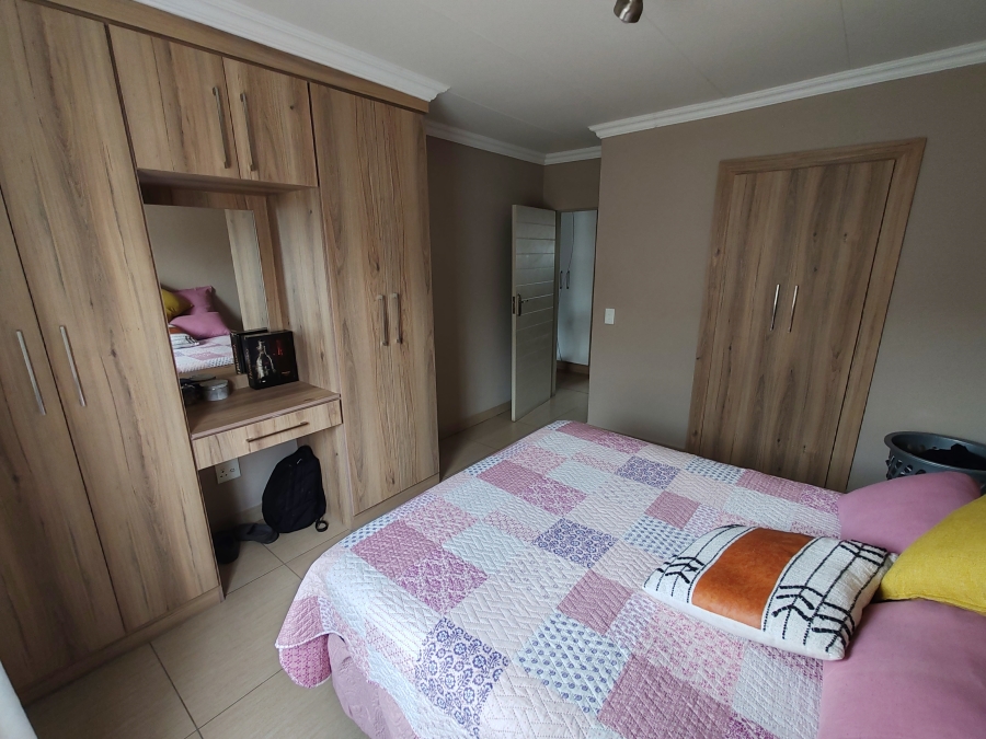 2 Bedroom Property for Sale in Andeon AH Gauteng
