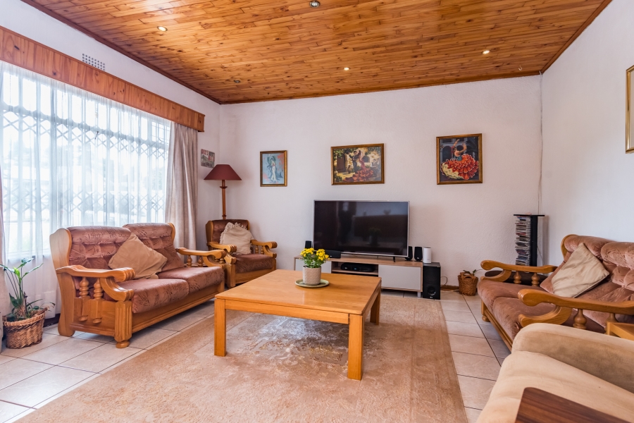 3 Bedroom Property for Sale in Breaunanda Gauteng