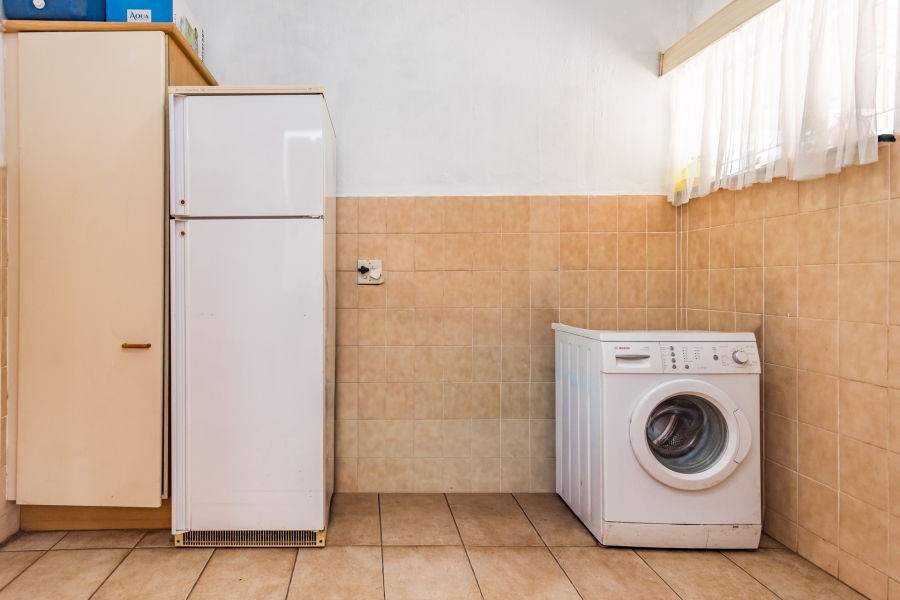 3 Bedroom Property for Sale in Breaunanda Gauteng