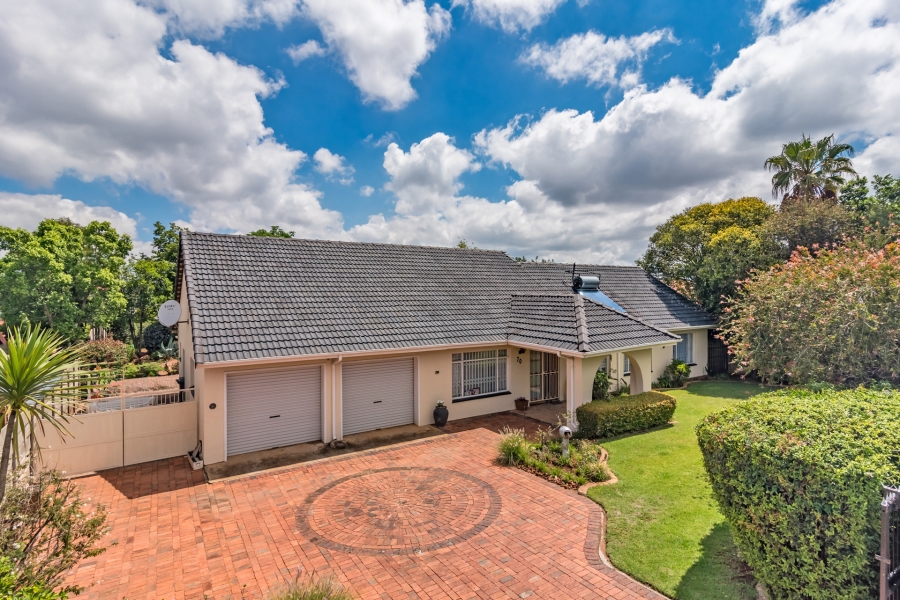 3 Bedroom Property for Sale in Breaunanda Gauteng