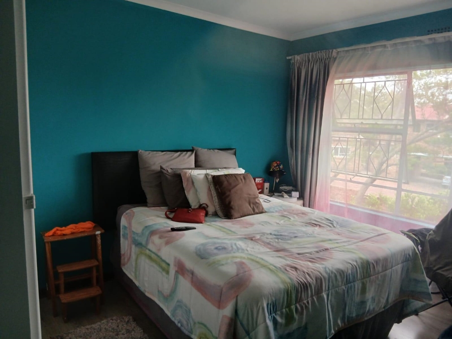 2 Bedroom Property for Sale in Buccleuch Gauteng