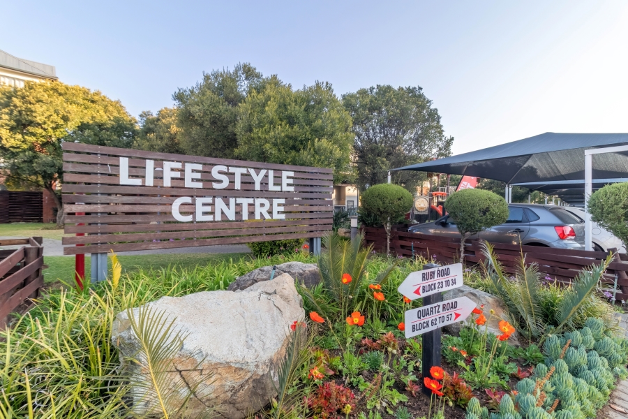 3 Bedroom Property for Sale in Greenstone Hill Gauteng