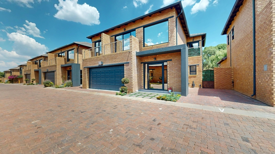 3 Bedroom Property for Sale in Bartlett Gauteng