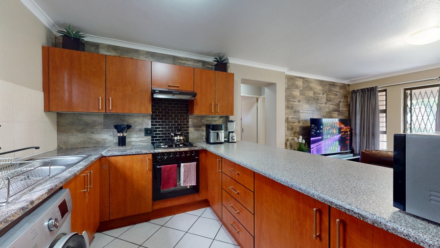 2 Bedroom Property for Sale in Jansenpark Gauteng