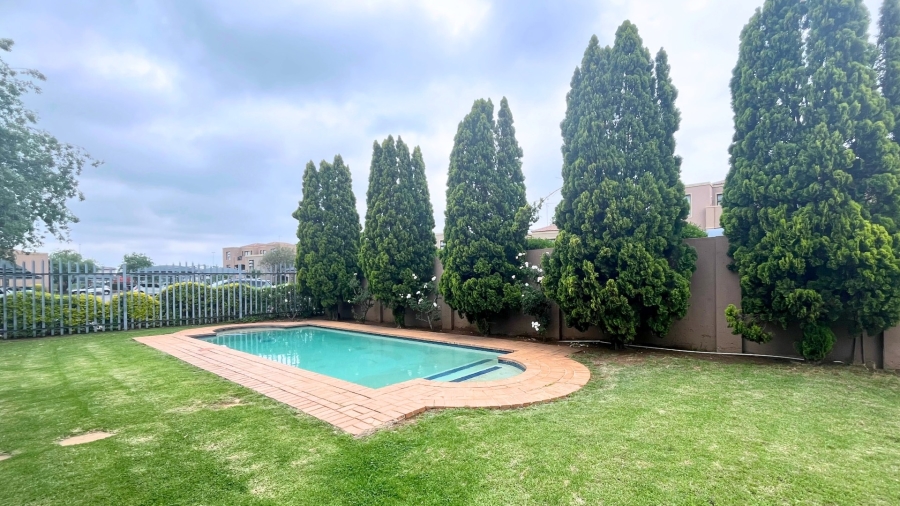 2 Bedroom Property for Sale in Jansenpark Gauteng