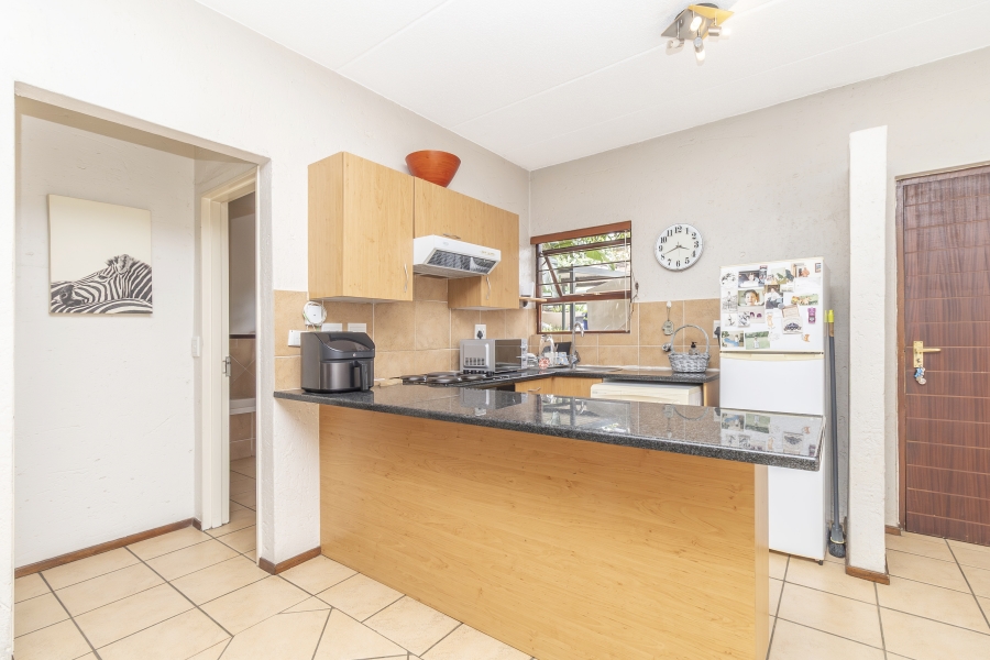 1 Bedroom Property for Sale in Sunninghill Gauteng