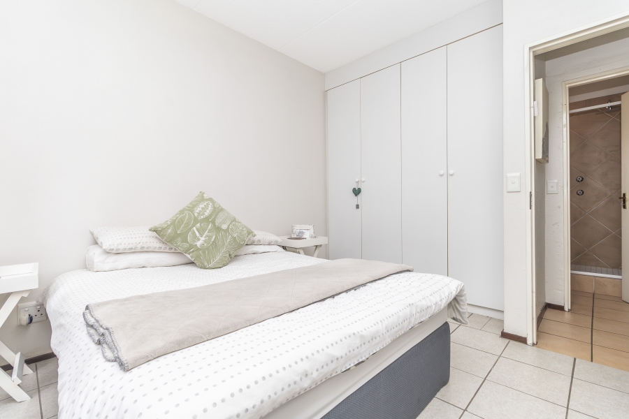 1 Bedroom Property for Sale in Sunninghill Gauteng