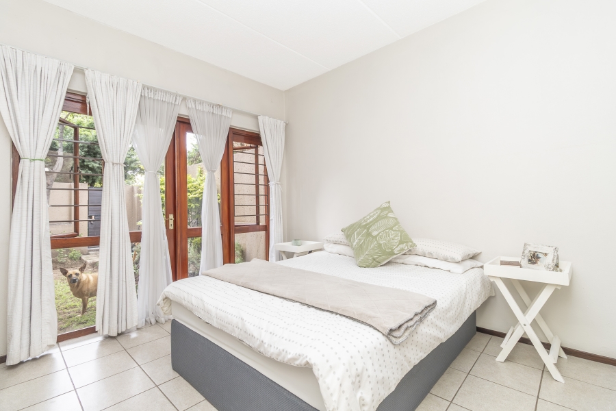 1 Bedroom Property for Sale in Sunninghill Gauteng