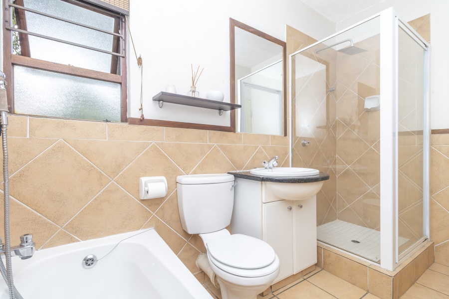 1 Bedroom Property for Sale in Sunninghill Gauteng