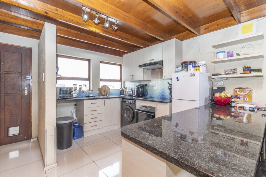 2 Bedroom Property for Sale in Sunninghill Gauteng