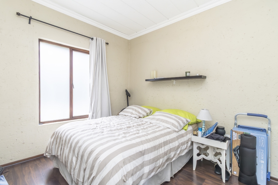 2 Bedroom Property for Sale in Sunninghill Gauteng