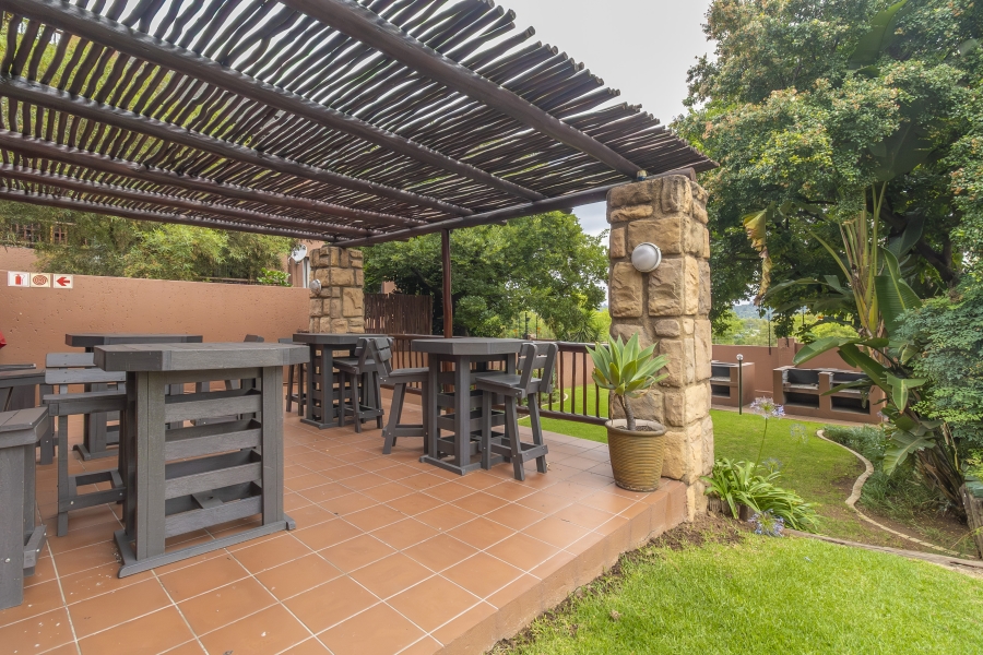 2 Bedroom Property for Sale in Sunninghill Gauteng