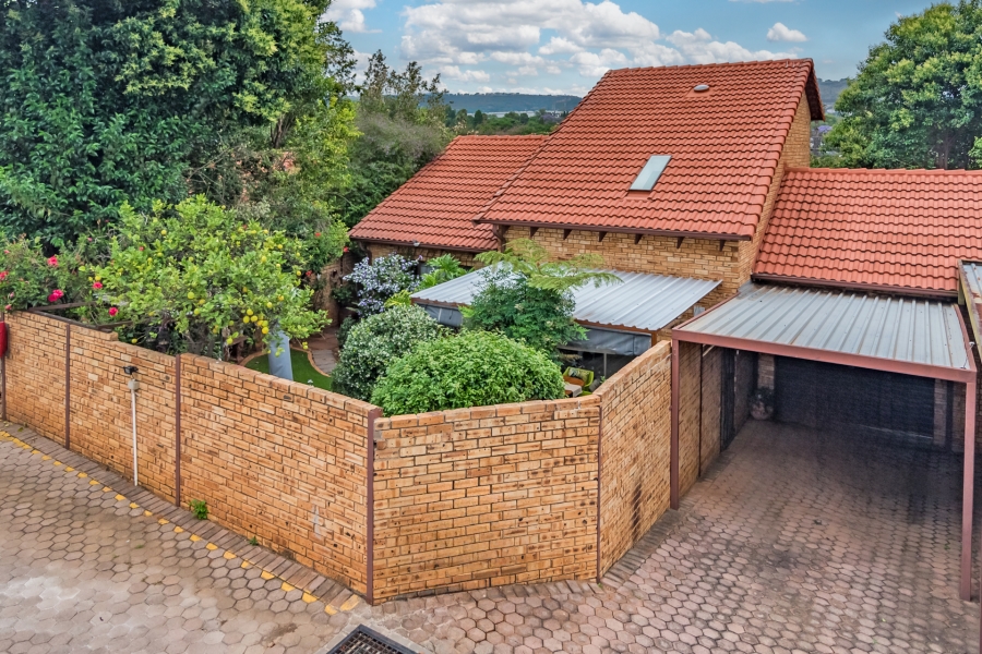 3 Bedroom Property for Sale in Strubensvallei Gauteng