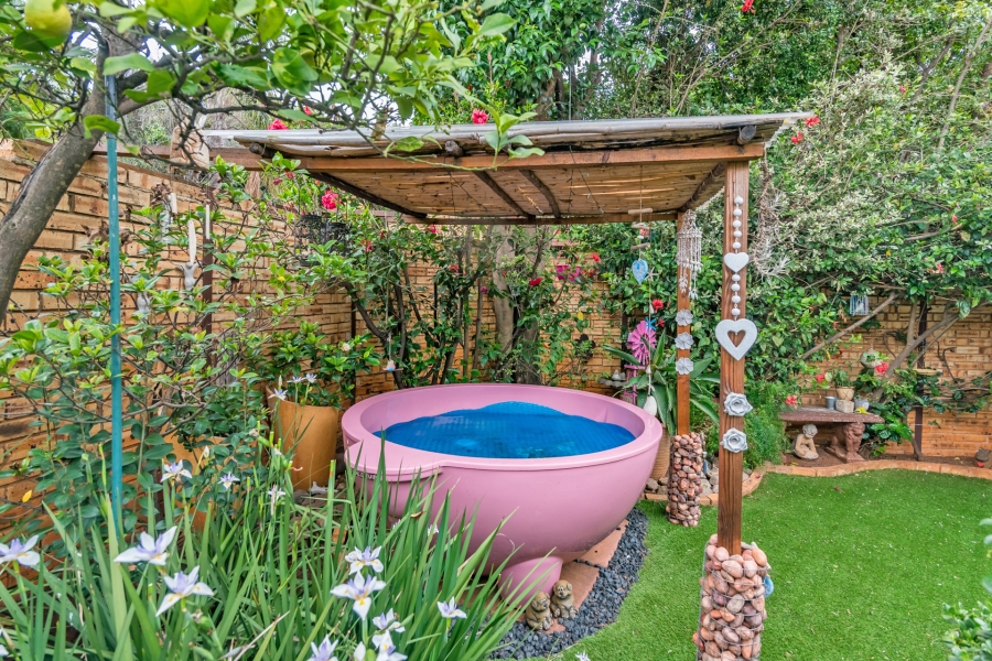 3 Bedroom Property for Sale in Strubensvallei Gauteng