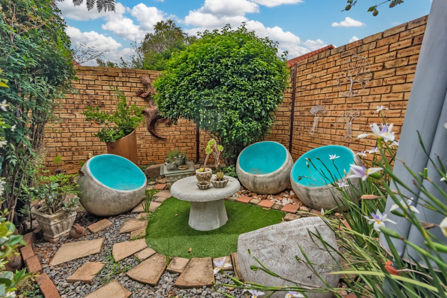 3 Bedroom Property for Sale in Strubensvallei Gauteng