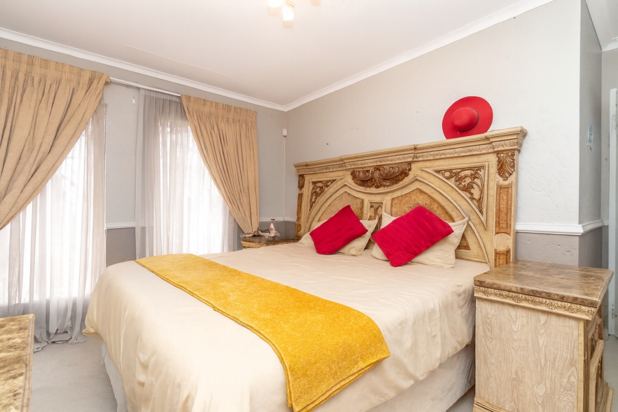 4 Bedroom Property for Sale in Douglasdale Gauteng