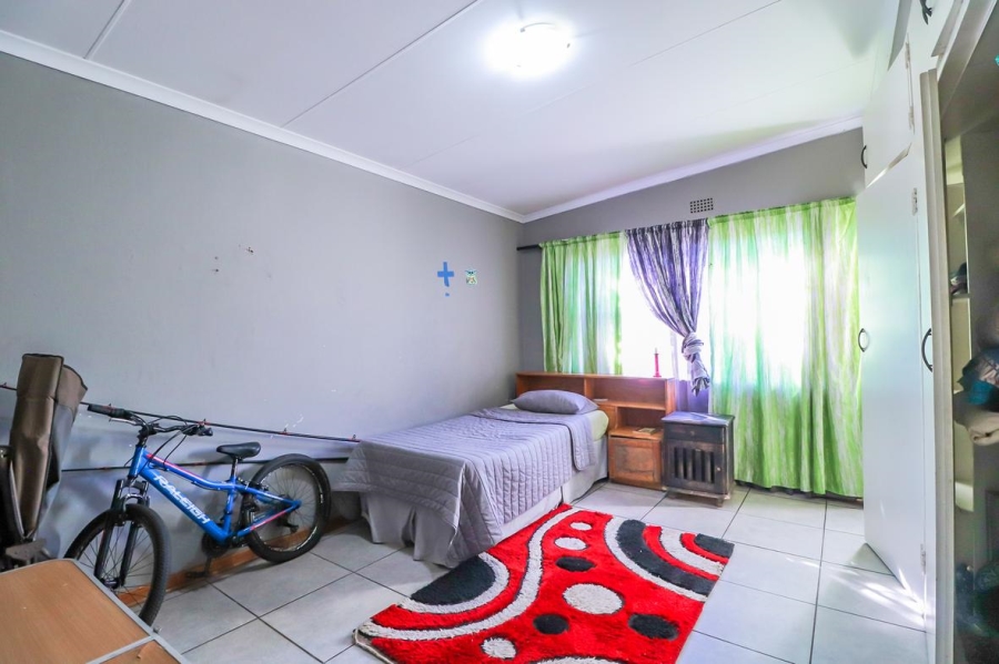 3 Bedroom Property for Sale in Lilianton Gauteng