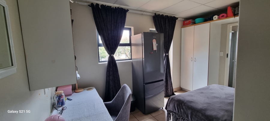 8 Bedroom Property for Sale in Hatfield Gauteng