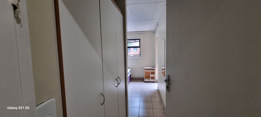 8 Bedroom Property for Sale in Hatfield Gauteng