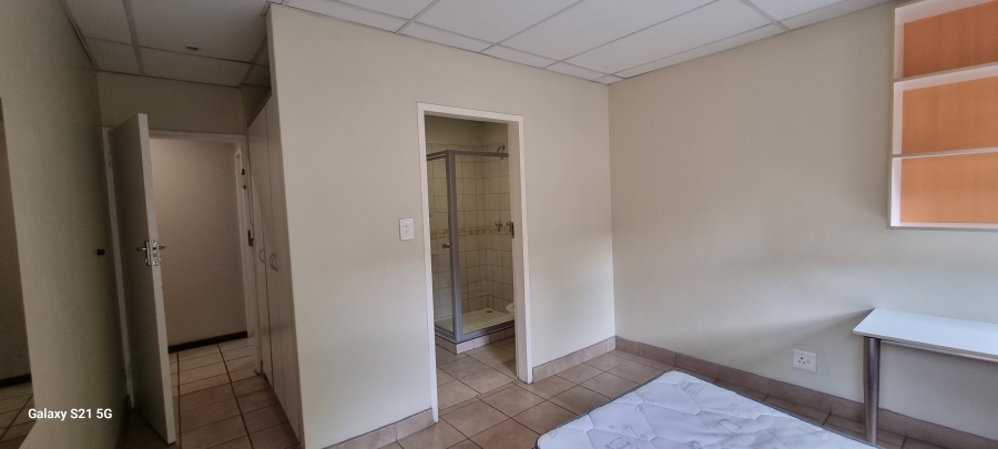 8 Bedroom Property for Sale in Hatfield Gauteng