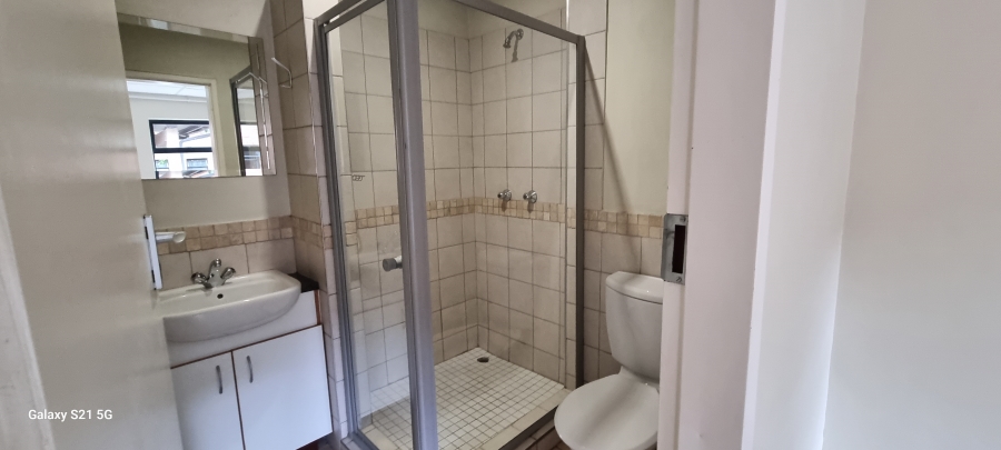 8 Bedroom Property for Sale in Hatfield Gauteng