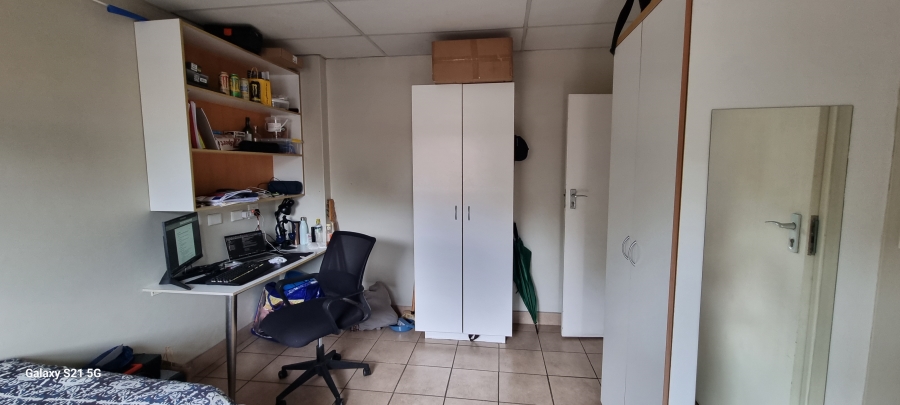 8 Bedroom Property for Sale in Hatfield Gauteng