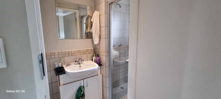 8 Bedroom Property for Sale in Hatfield Gauteng