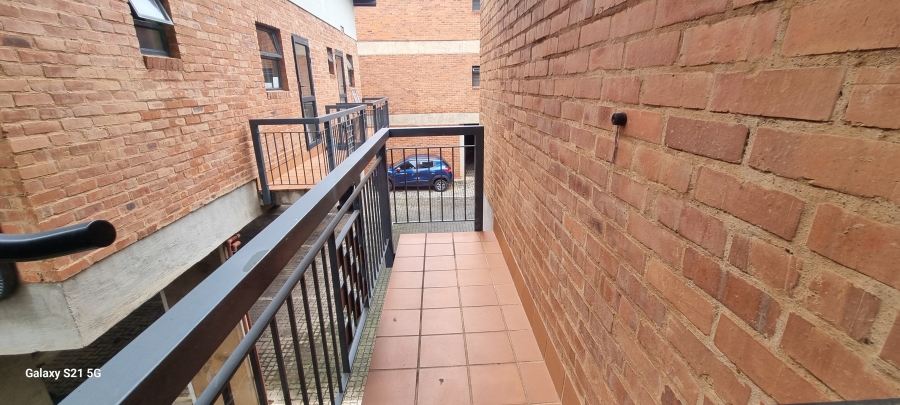 8 Bedroom Property for Sale in Hatfield Gauteng