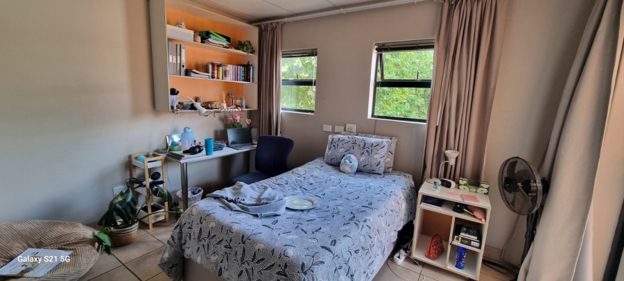 8 Bedroom Property for Sale in Hatfield Gauteng