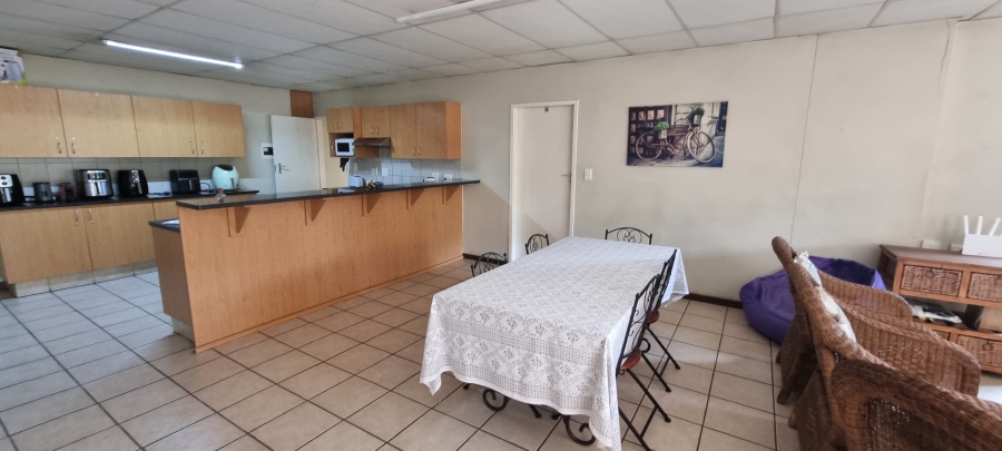 8 Bedroom Property for Sale in Hatfield Gauteng