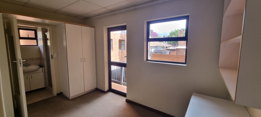 8 Bedroom Property for Sale in Hatfield Gauteng