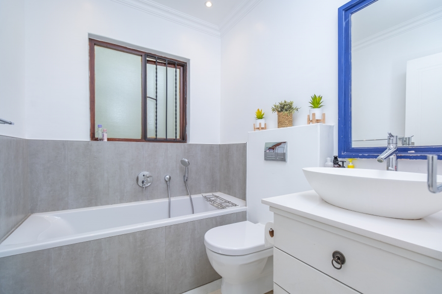 4 Bedroom Property for Sale in Lonehill Gauteng