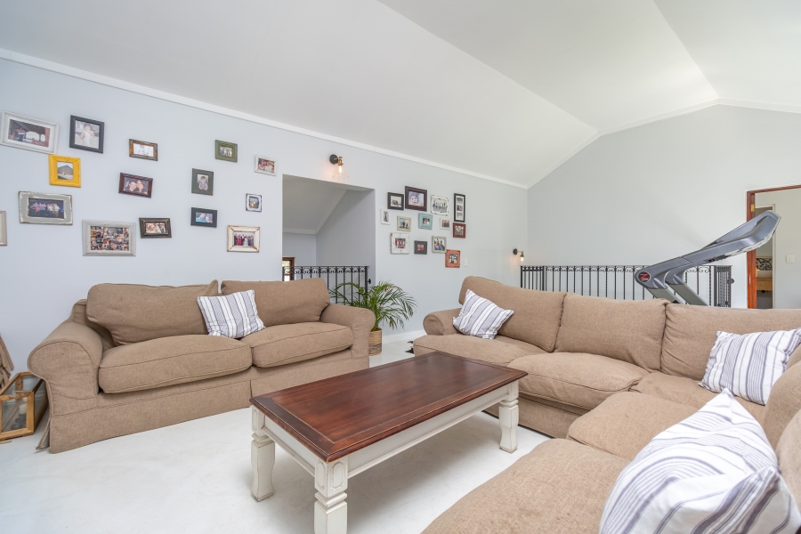 4 Bedroom Property for Sale in Lonehill Gauteng